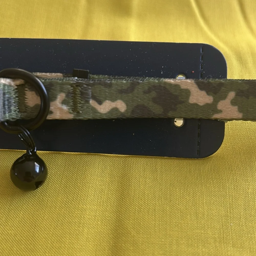 Youly the classic Camo Print Cat Collar (L/XL)